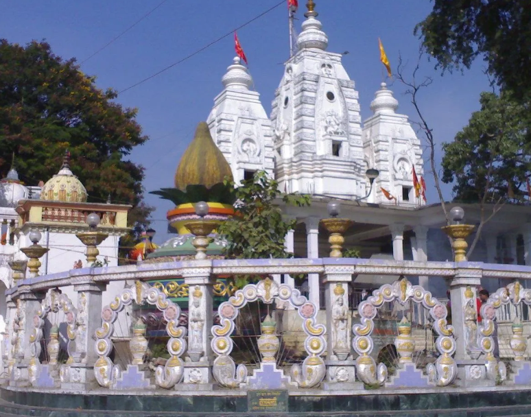 Shri Krishna Temple, Indore, Madhya Pradesh - Vushii.com Shri Krishna Temple, Indore, Madhya Pradesh - Vushii.com